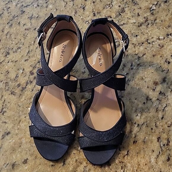 BRAND NEW STYLE & CO. WOMEN'S PRAVATI ANKLE STRAP SANDAL HEELS - Picture 3 of 15